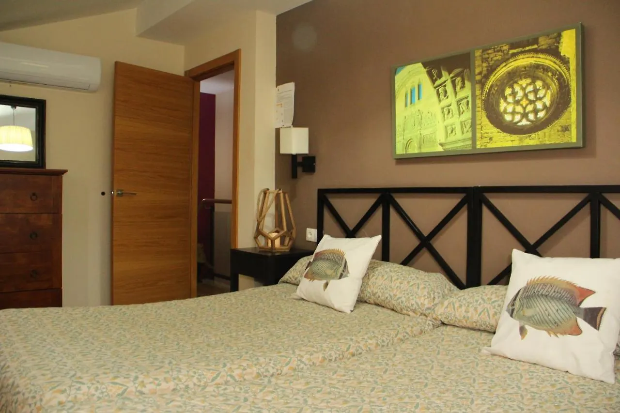 アパート Apartamentos Alcazar De バエサ