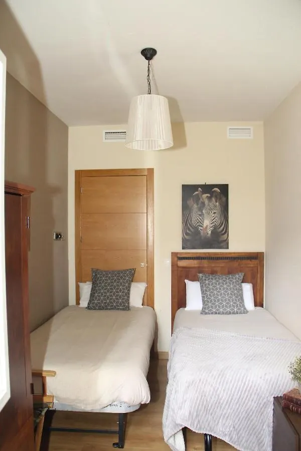 Apartamentos Alcazar De バエサ アパート